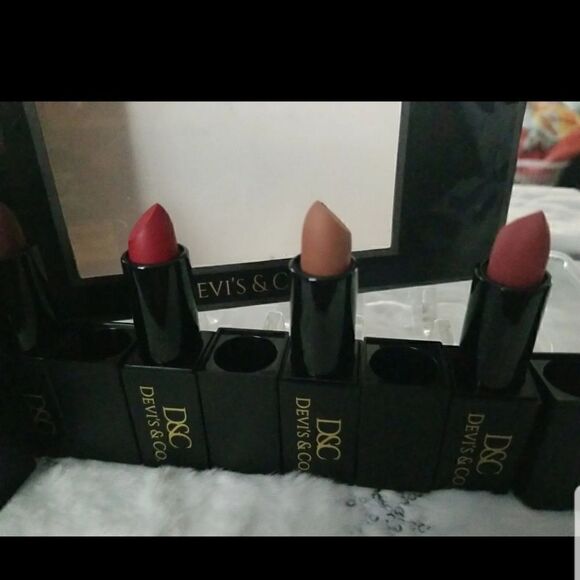 Devi's & Co- sophisticated long lasting vegan waterproof matte/nude 6pcs set new - Picture 5 of 15